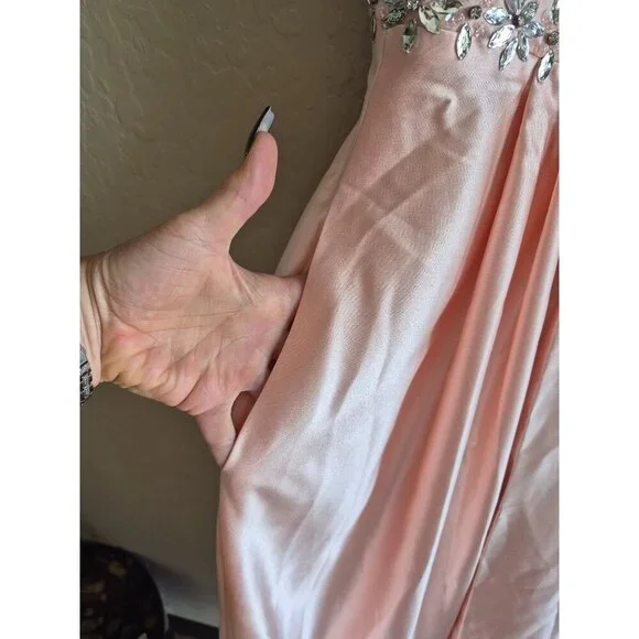 Elegant Light Pink Satin Formal Dress size 2 - Picture 5 of 7